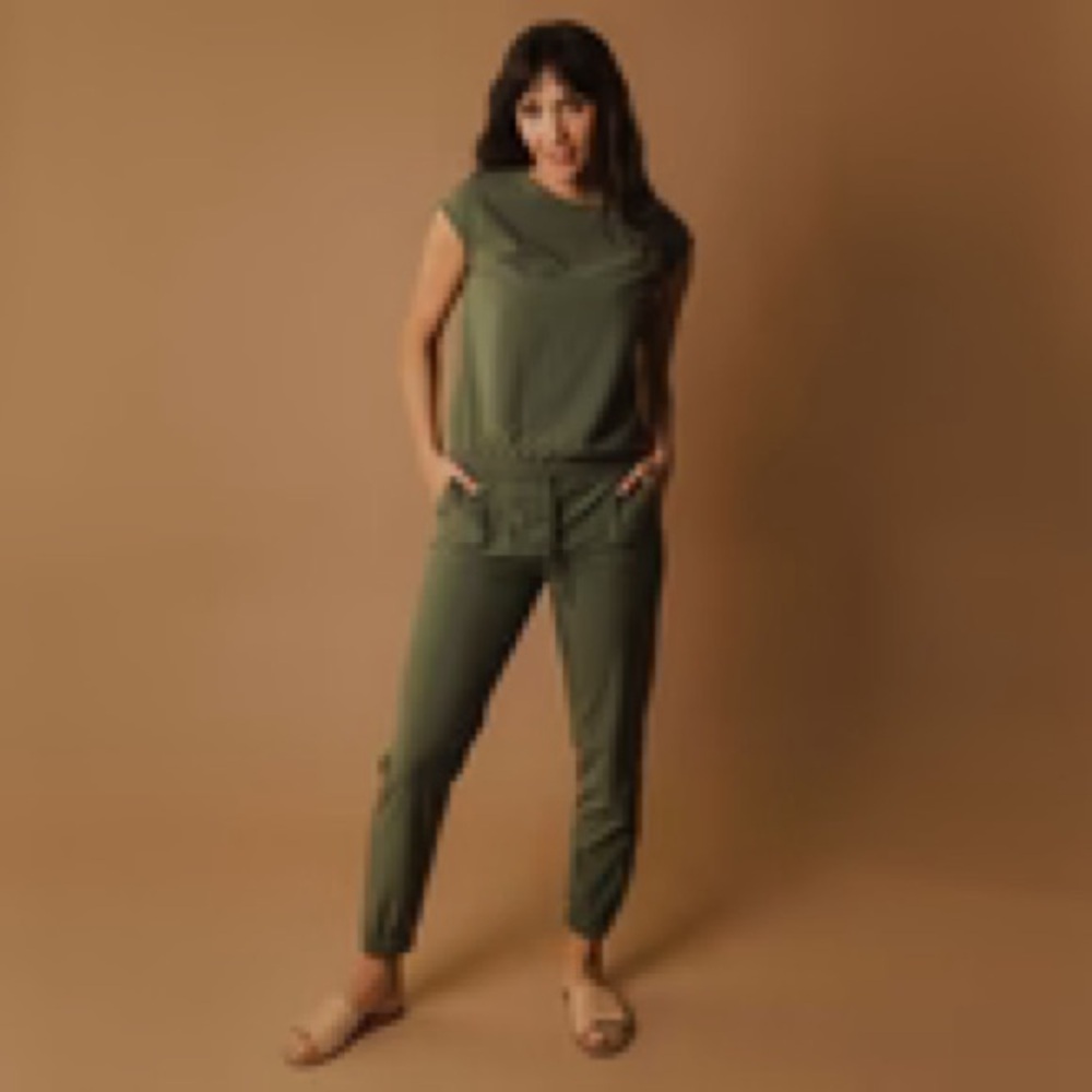 ALBION Fit Jetsetter Jumpsuit Green Pants Zippers Travel, Size XS